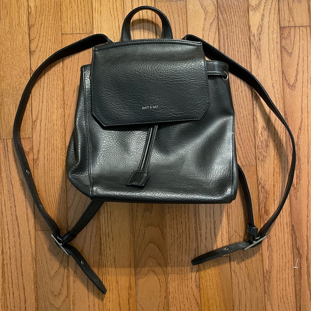 Matt & Nat Vegan Leather Black Small Backpack